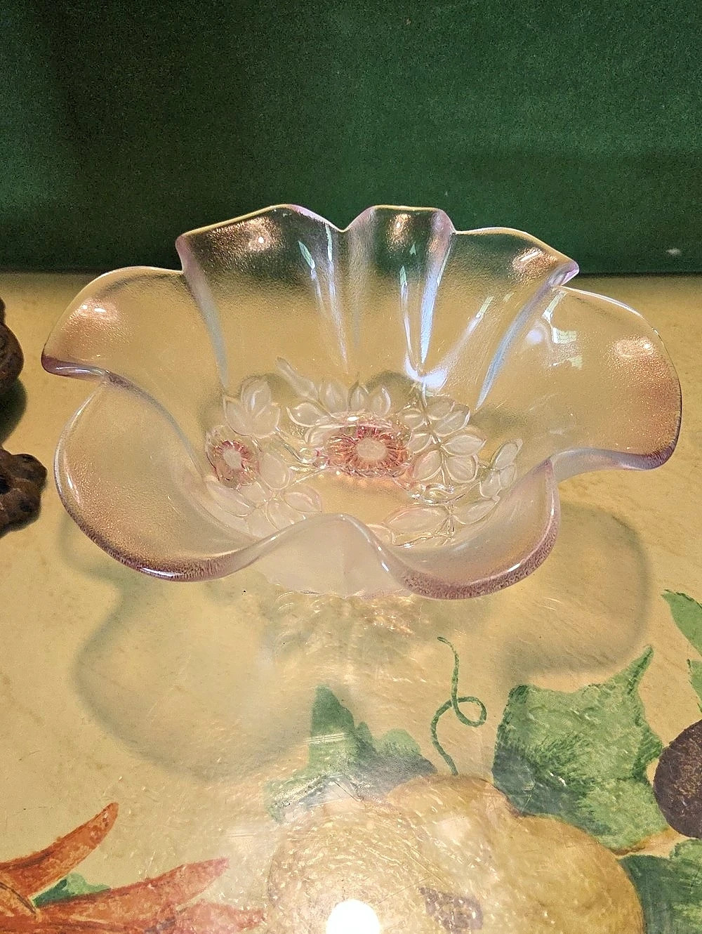 Floral Ruffle Bowl Clear & Pink